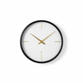 Moderne Wanduhr